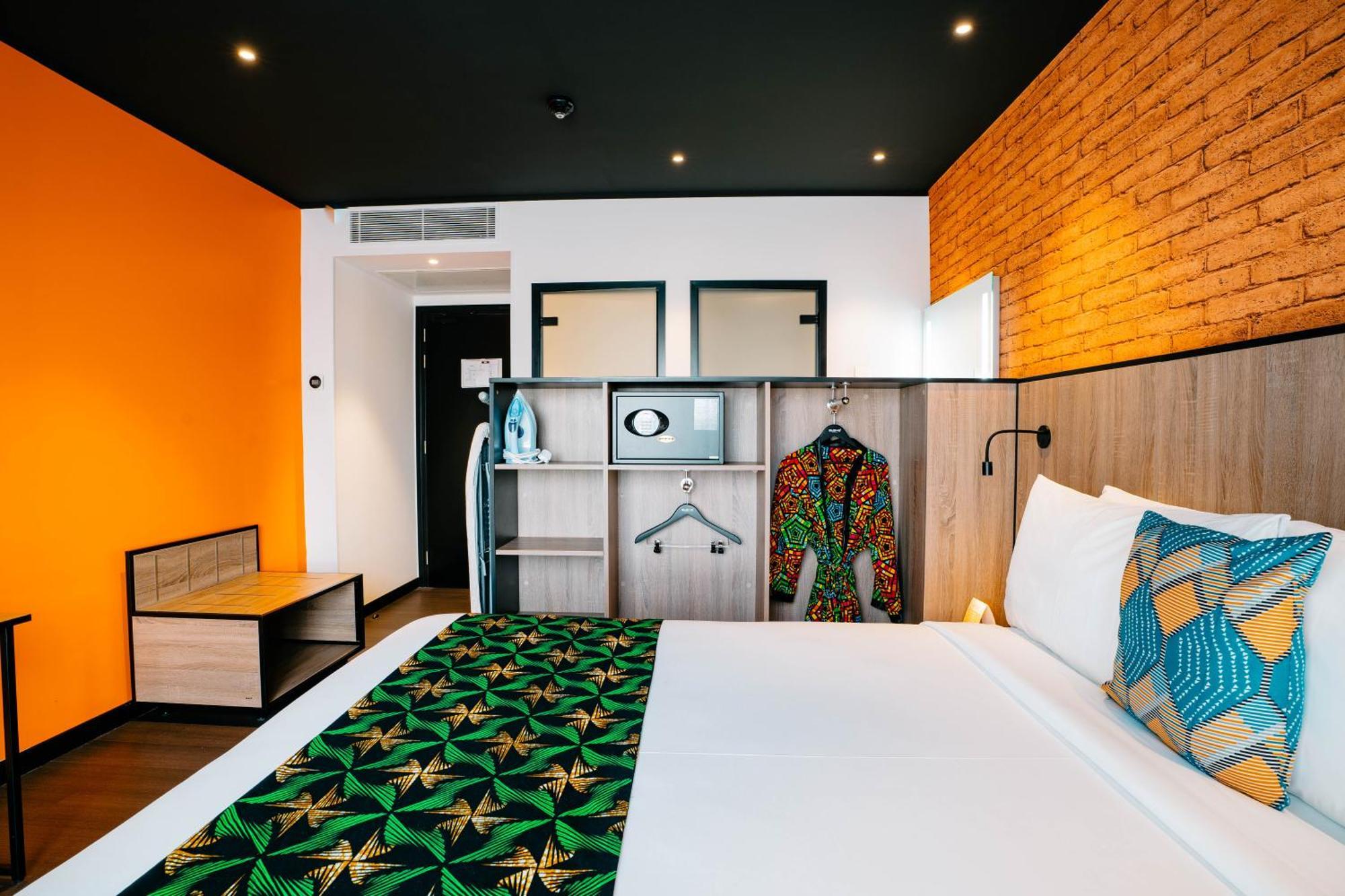 Onomo Hotel Kampala Extérieur photo