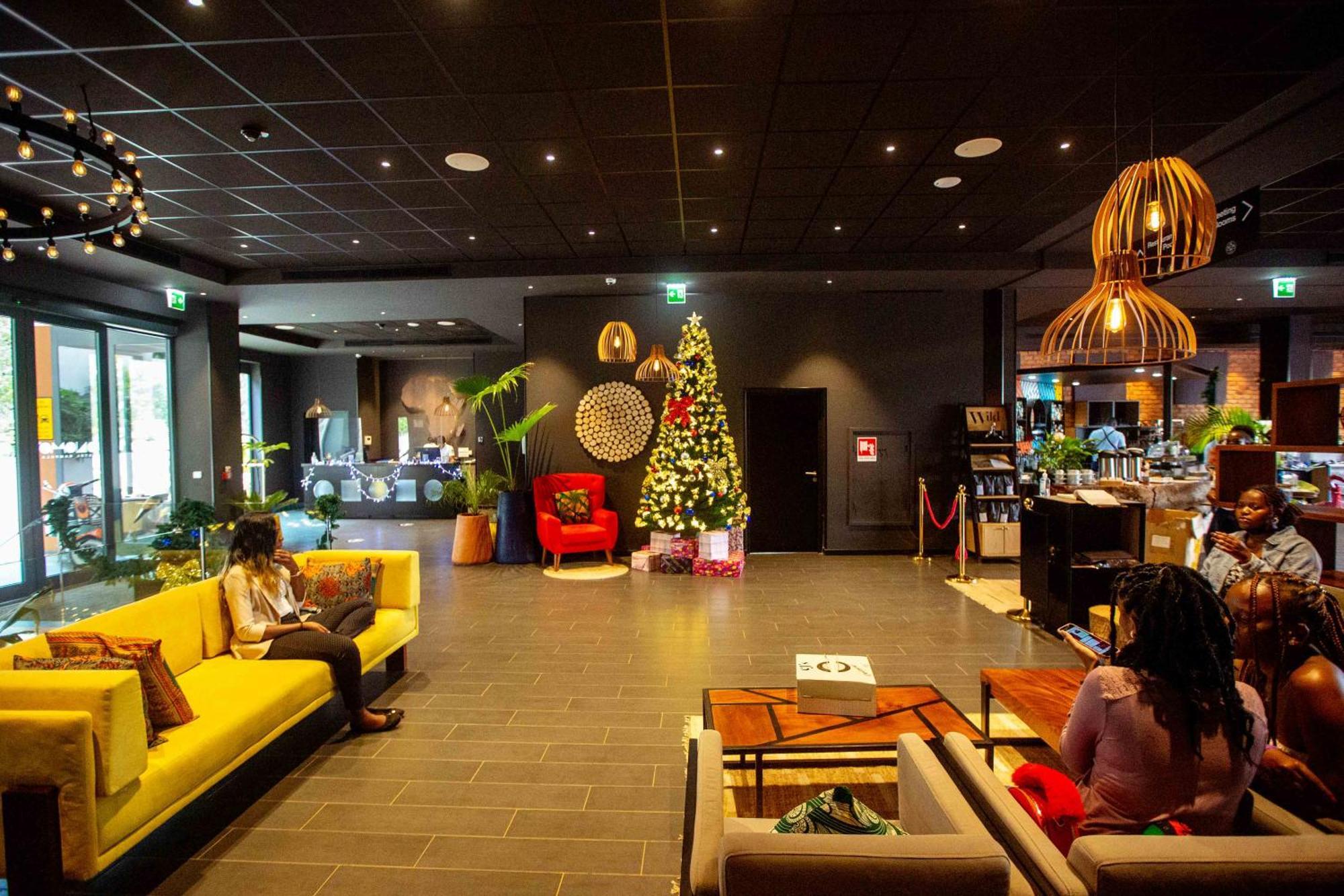 Onomo Hotel Kampala Extérieur photo