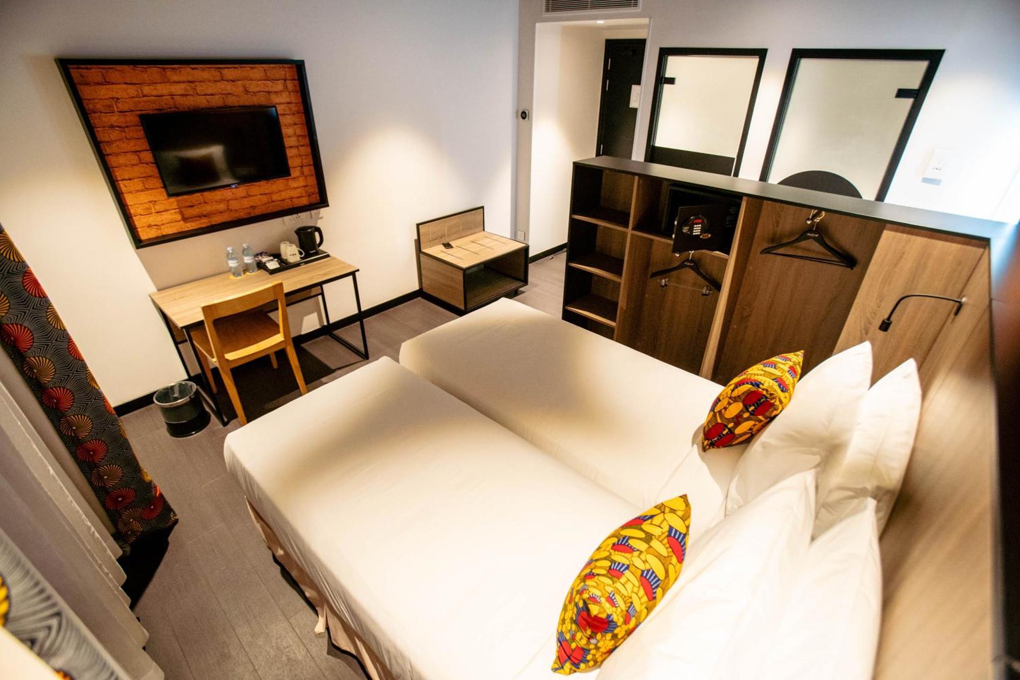Onomo Hotel Kampala Extérieur photo