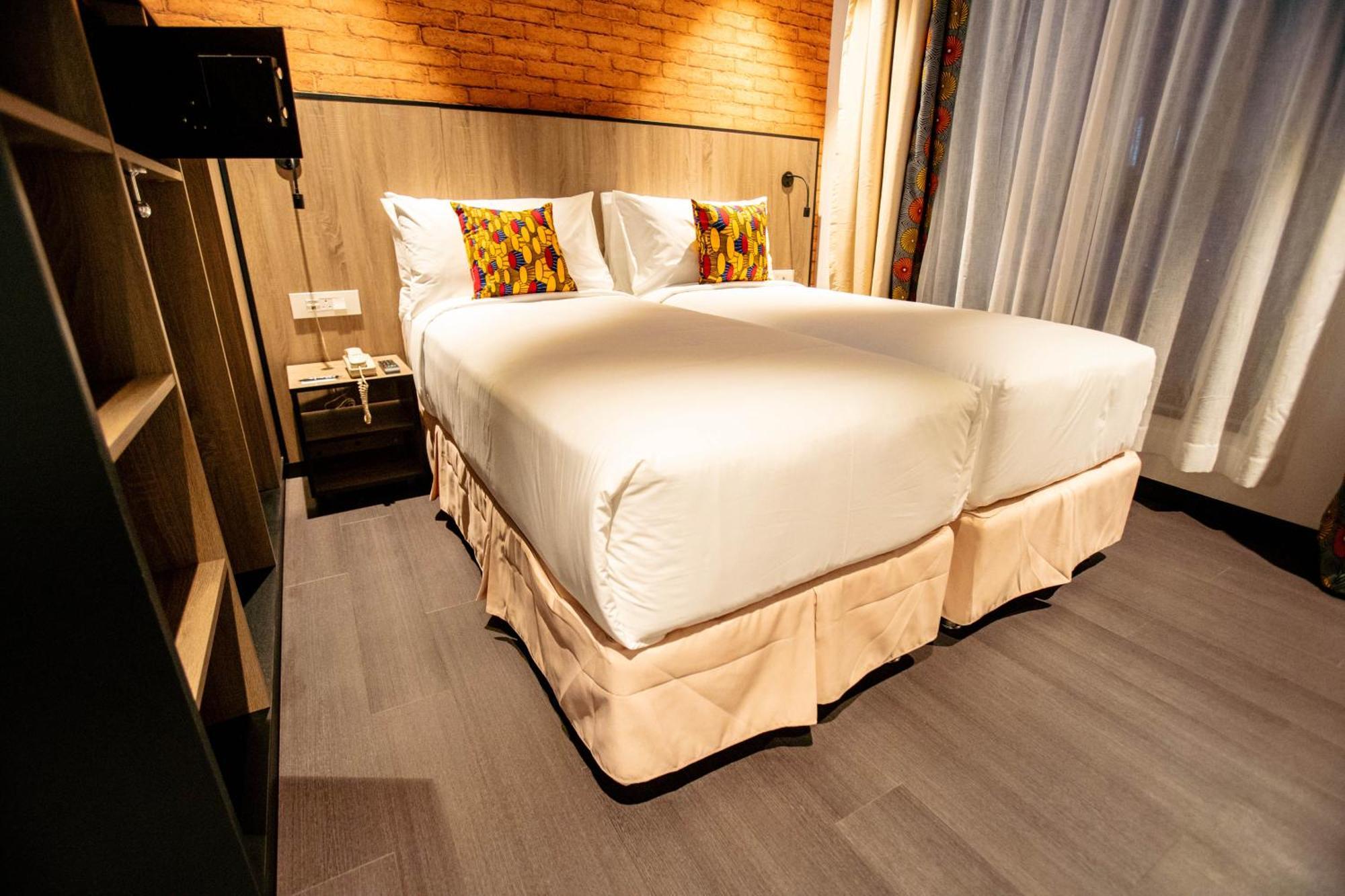 Onomo Hotel Kampala Extérieur photo